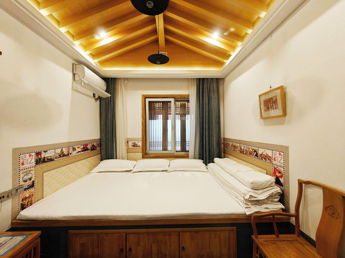 Bedroom 4, Pi Pa Hotel, Datong