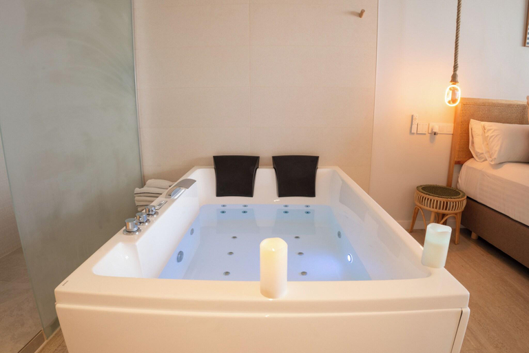 Bathroom, Meraki Beach Hotel, Valencia