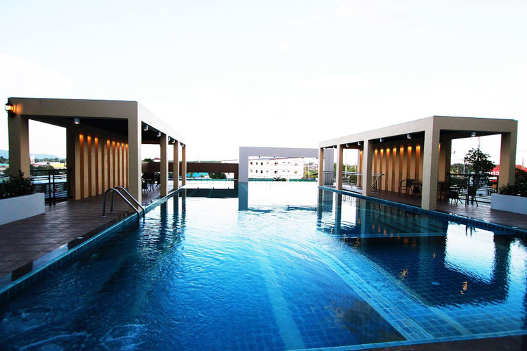 Sport & Beauty 5, The Contrast Condo, Pluak Daeng
