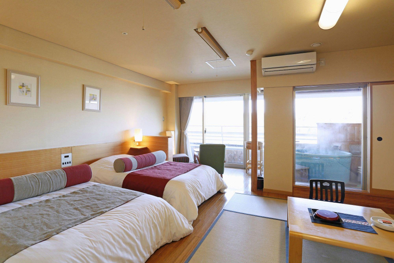 Bedroom 2, Hotel Isobe Garden, Annaka
