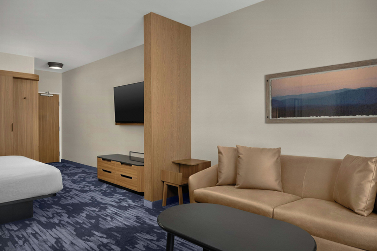 Living area 2, Fairfield by Marriott Inn & Suites Idaho Falls Riverfront, Bonneville