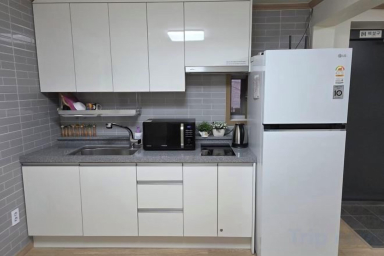 Others 4, EDEN GUEST HOUSE, Mapo