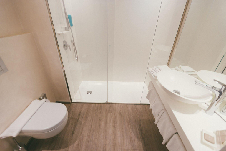 Bathroom 4, Hotel City Lugano, Lugano