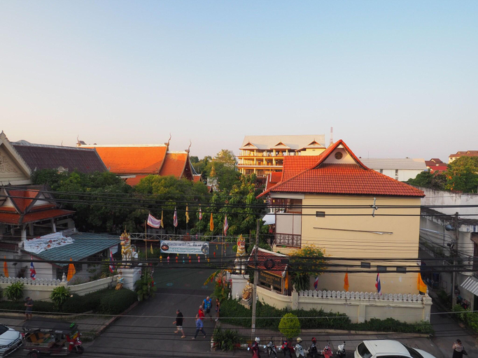 Exterior & Views 2, Loyy Hotel - Hostel, Muang Chiang Mai