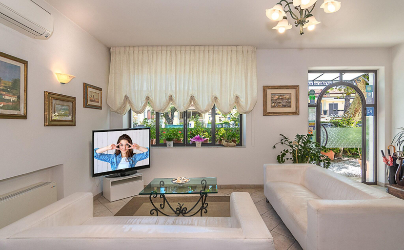 Public Area, Hotel Eura, Massa Carrara