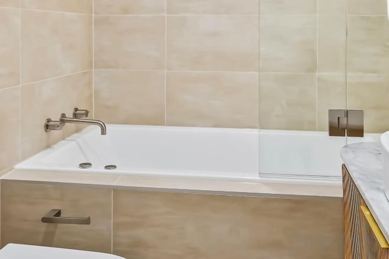 Bathroom, Luxe Living Terrace by The Star - Luxury in Sydney, Sydney
