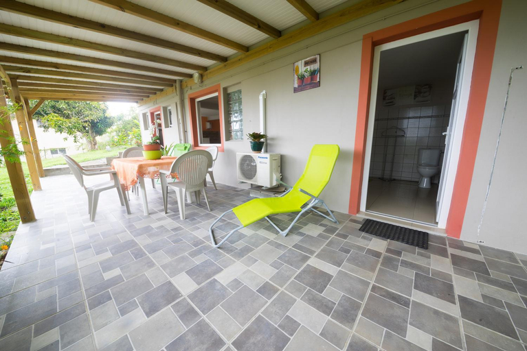 Others 3, Appartement charmant a Riviere-Salee, 45 m² avec terrasse privee, Rivière-Salée