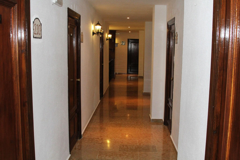 Public Area 3, Puerta Nazarí, Granada