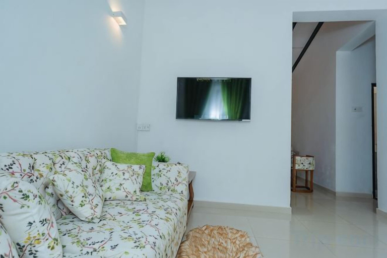 Living area 5, The Hideout - 2Br Villa Near Kahathuduwa Interchange, Homagama