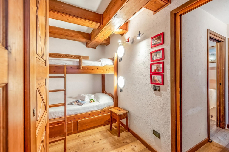 Room 5, Courmayeur Apartment X6 Parking, Aosta