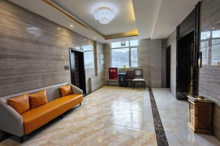 Others 3, Ximucuo Hotel, Golog Tibetan