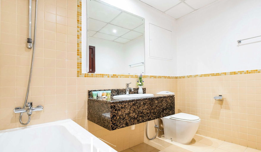 Bathroom 3, LUX The JBR BlueWaters View Suite 2, Dubai