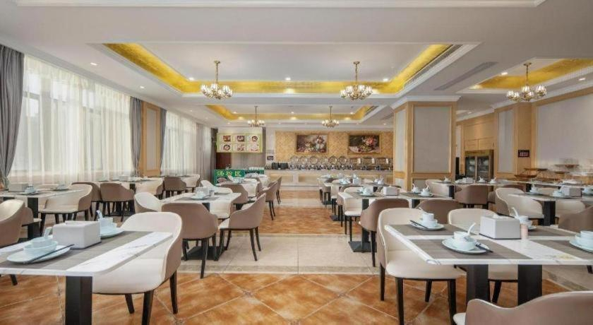 Food & Drinks 4, Vienna Hotel Jiangxi Yongxin Shizheng Square, Ji'an