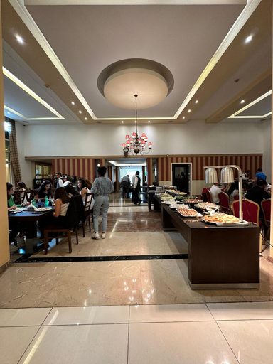 Food & Drinks 5, Padova Hotel, El Metn