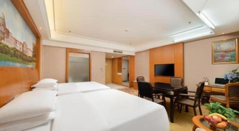 Bedroom 2, Vienna Hotel Nanning Anji Wanda 33rd Middle School Metro Station, Nanning