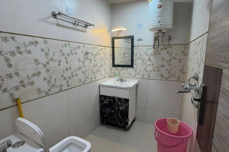 Bathroom 4, Rudhraksh Villa 4BR- Perfect Vacay Villa, Dehradun
