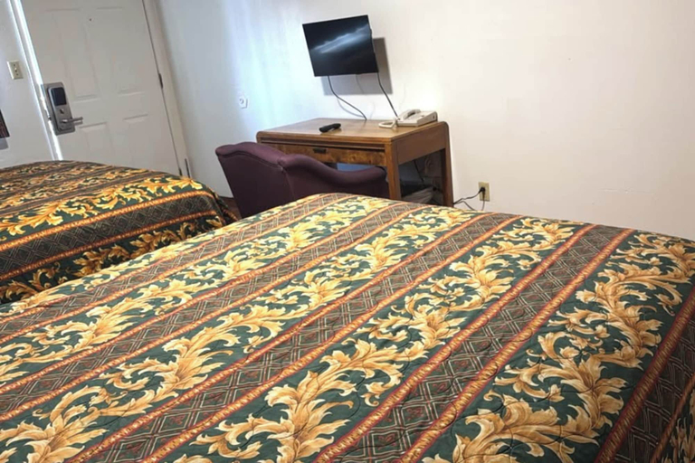 Bedroom 2, Stonebridge Inn & Suites Gresham, OR - Portland, Multnomah