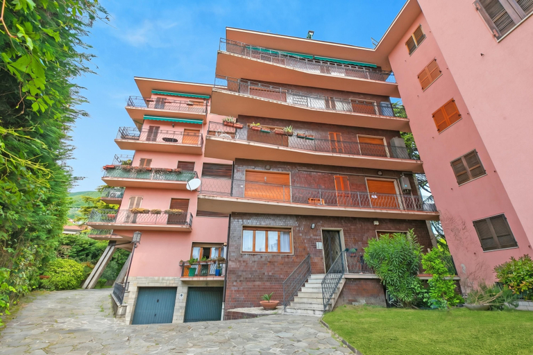 Exterior 5, Roma 62 Lake View,terrace & Private Park, Brescia