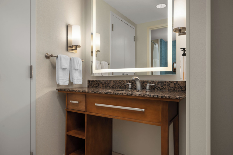 Bathroom 4, Homewood Suites by Hilton Cincinnati-Downtown, Cincinnati