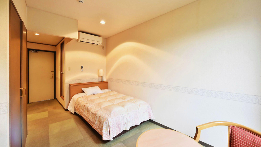 Bedroom 2, Business Hotel Kogashima, Ōmura