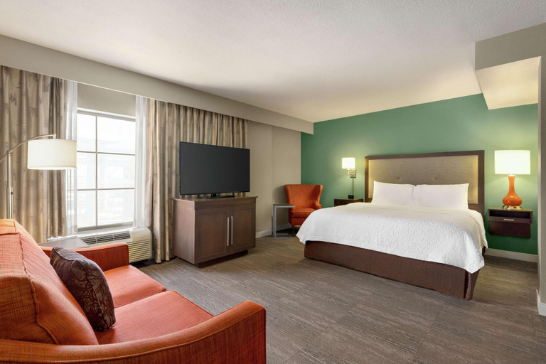Bedroom 3, Hampton Inn & Suites New Orleans-Convention Center, Orleans