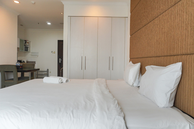 Room 4, Best Homey And Strategic Studio At Bellezza Apartment, South Jakarta