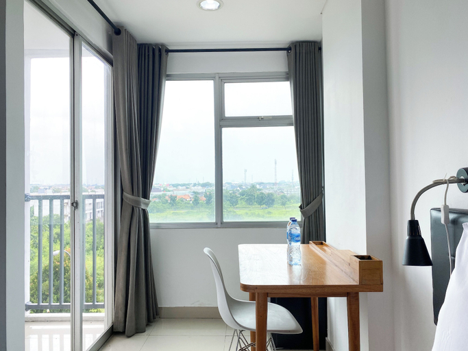 Interior 4, Best Homey Studio At Enviro Apartment, Cikarang