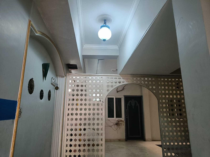 Public Area, Maya Hotel & Restaurant, Agra