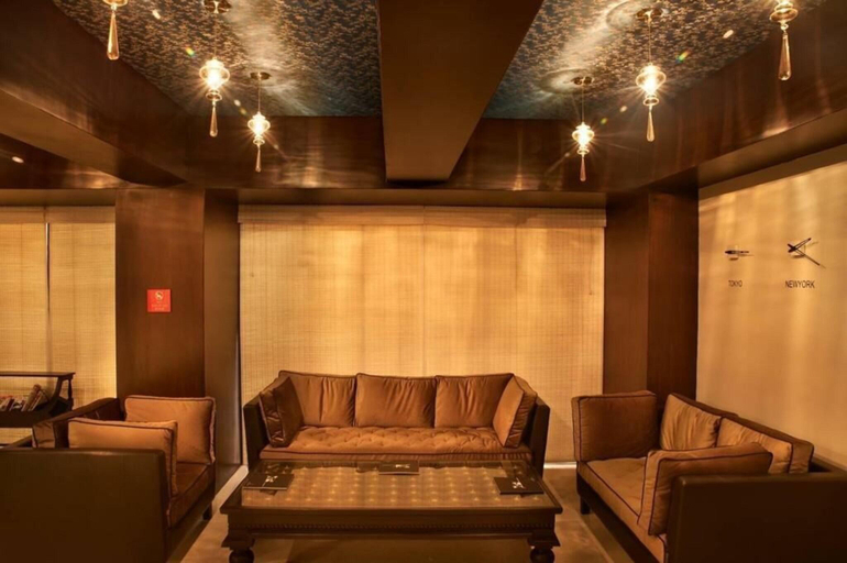 Public Area 2, Hotel The Golden Oak Raipur, Raipur