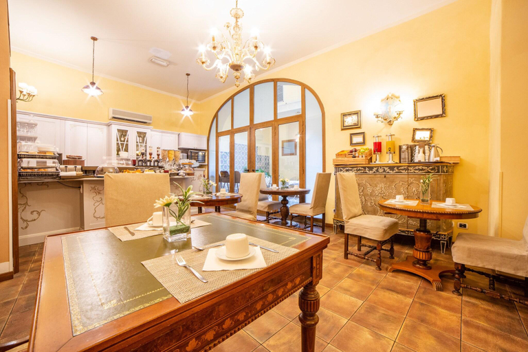 Food & Drinks 5, B&B Galileo 2000, Florence