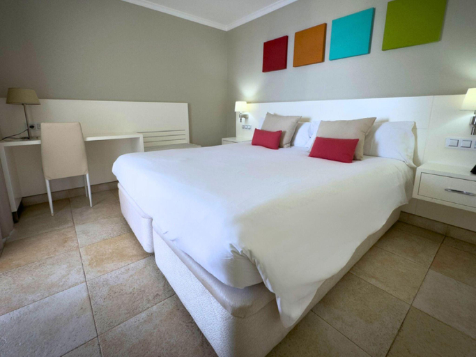 Bedroom 4, Holiday Club Jardin Amadores, Las Palmas