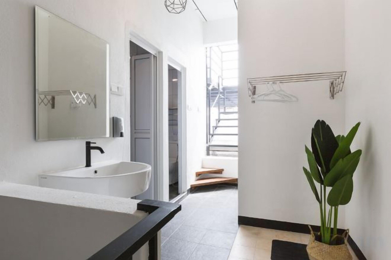 Interior 3, 7-Room Exec House, Rumahku Express, Georgetown, Penang Island