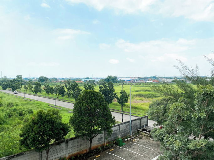 Exterior 2, Minimalist Studio At Enviro Apartment, Cikarang