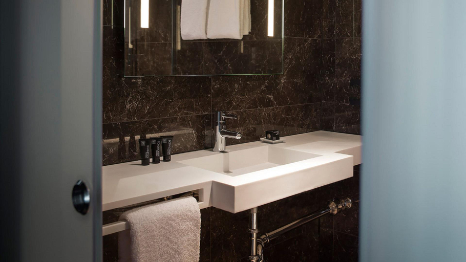 Bathroom 4, AC Hotel by Marriott Panama City, Panamá