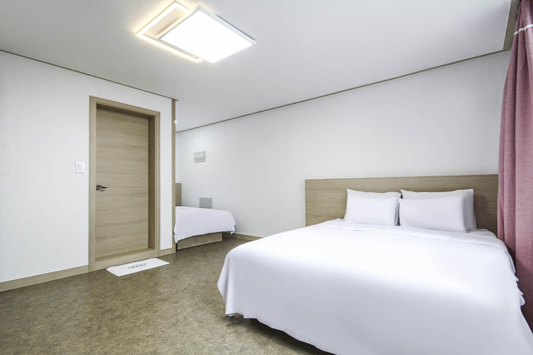 Bedroom 4, Sacheon HOTEL Picnic, Sacheon