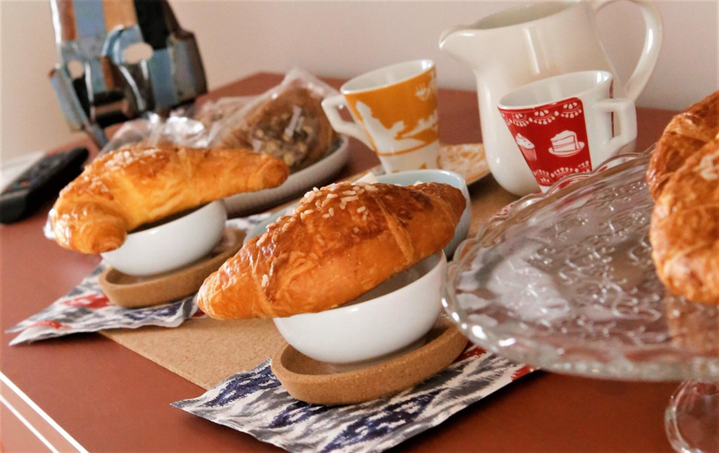 Food & Drinks, B&B Binario 39, Napoli
