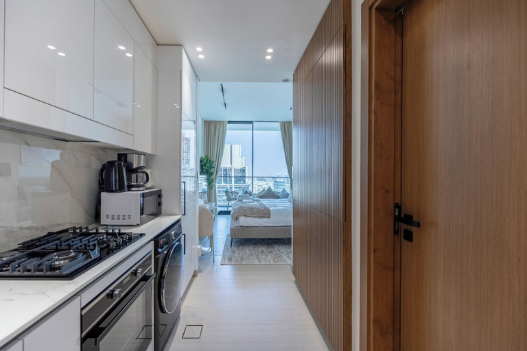 Private kitchen, Bloomfields Studio - Binghatti Azure JVC, Dubai