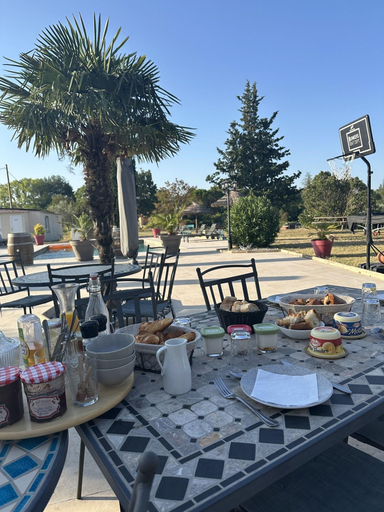 Food & Drinks 4, Le Moulin De Sonnailles, Bouches-du-Rhône