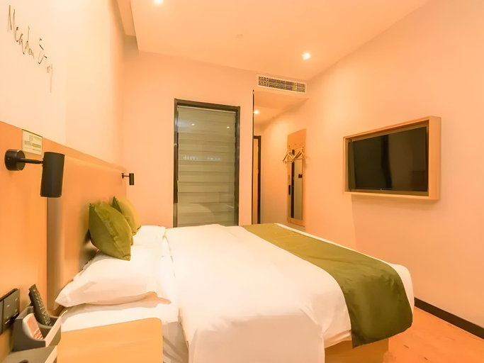 Bedroom, Green Tree Inn Express Nanjing Lukou Airport, Nanjing