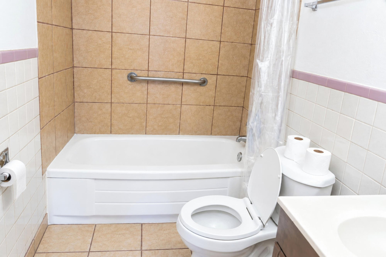 Bathroom 3, Stonebridge Inn & Suites Gresham, OR - Portland, Multnomah