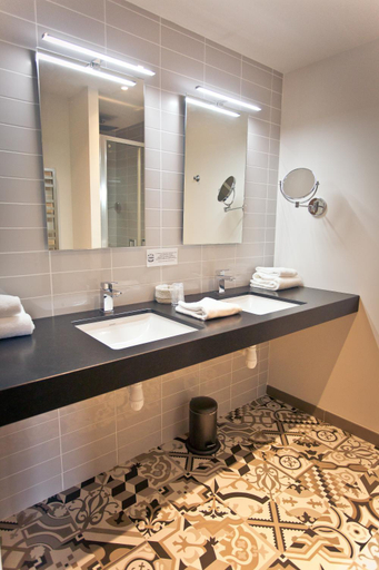 Bathroom 3, Auberge de la Hardouinais-Arduen, Côtes-d'Armor