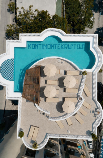 Sport & Beauty 2, Monte Cristo Castle with Rooftop Pool, Sarandës