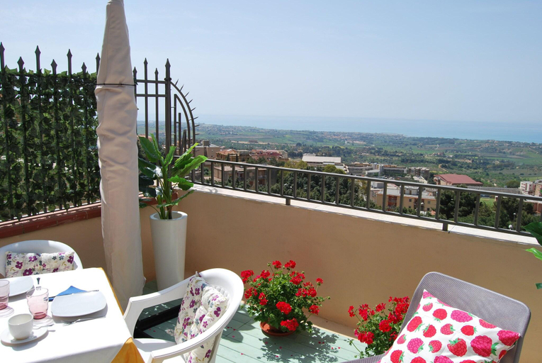 Others, B&B La finestra sulla valle, Agrigento
