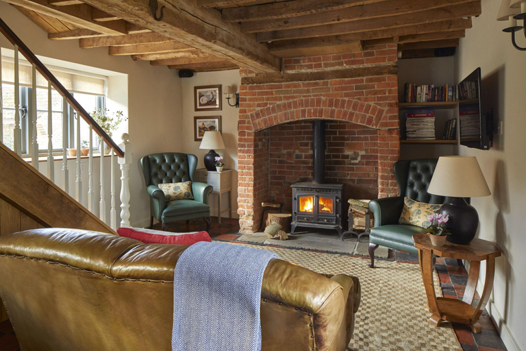 Public Area, The Three Daggers, Wiltshire
