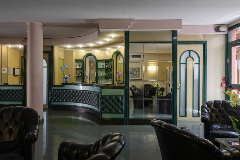 Public Area 3, Futura Motel, Milano