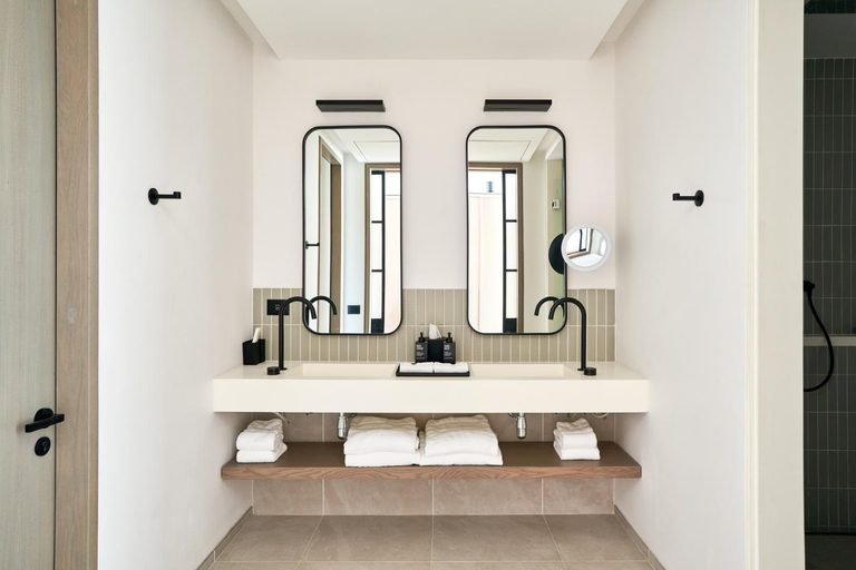 Bathroom 4, LUX* Grand Baie
