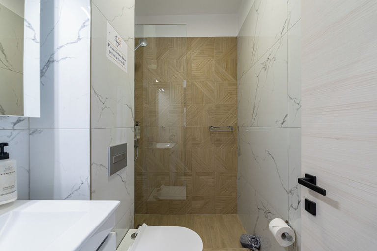 Bathroom 3, Olive Garden Residential Complex, East Macedonia and Thrace