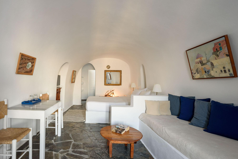 Bedroom 3, Heliotopos Hotel, South Aegean