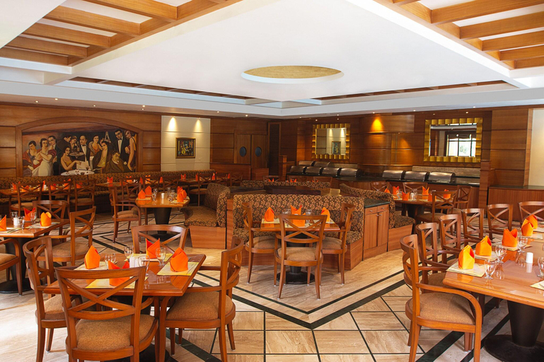 Food & Drinks 5, The Classique Club, Mumbai Suburban