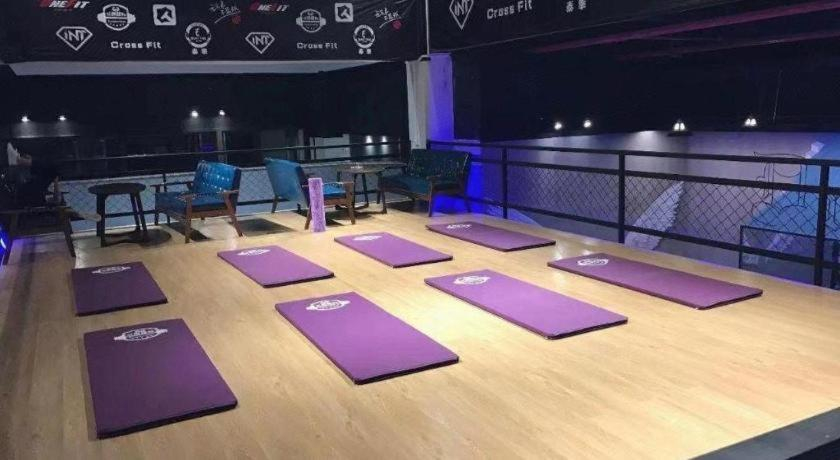 Sport & Beauty, Vienna Hotel Guangxi Yulin Rong County Guinan Road, Yulin